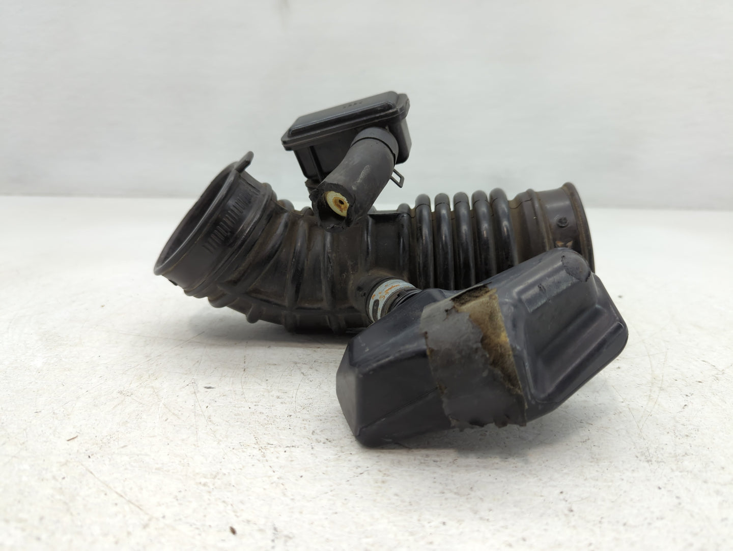 2007 Hyundai Elantra Air Cleaner Intake Duct Hose Tube - Oemusedautoparts1.com