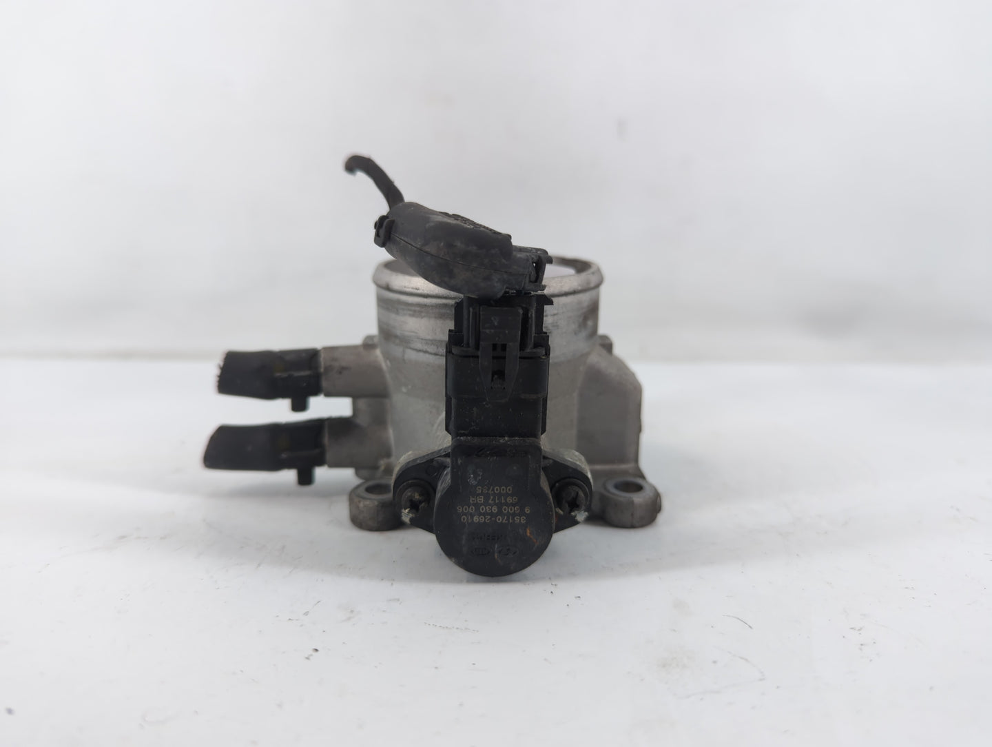 2007-2012 Hyundai Elantra Throttle Body P/N:9 600 930 006 35170-26910 Fits Fits 2007 2008 2009 2010 2011 2012 OEM Used Auto 