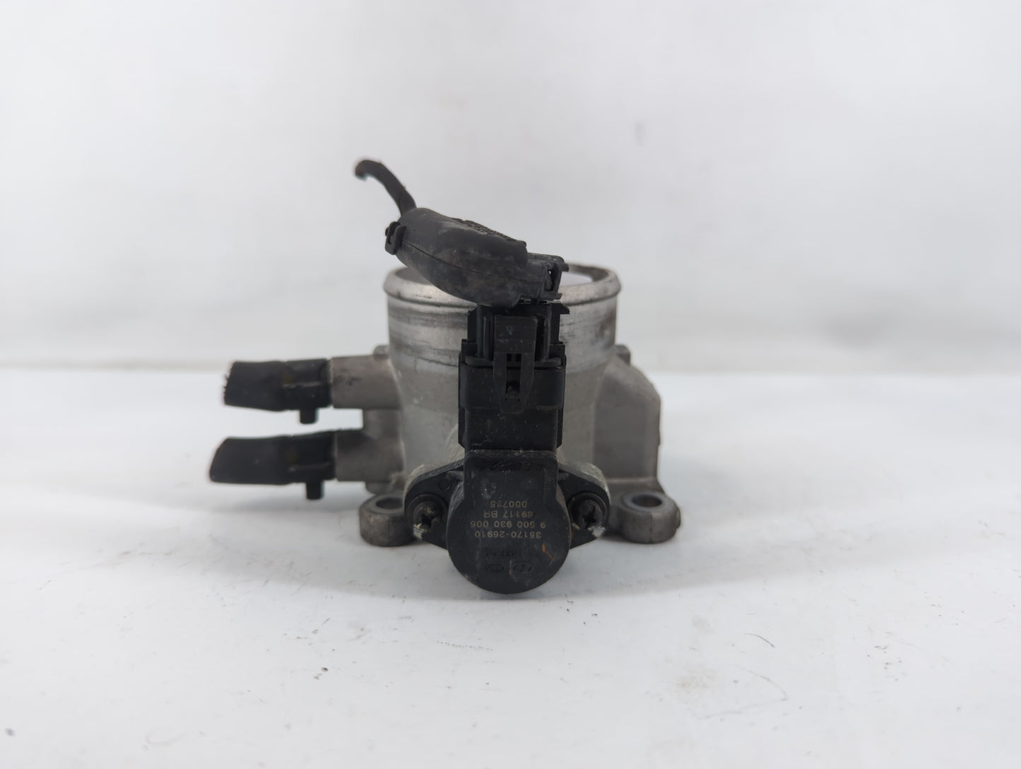 2007-2012 Hyundai Elantra Throttle Body P/N:9 600 930 006 35170-26910 Fits Fits 2007 2008 2009 2010 2011 2012 OEM Used Auto 