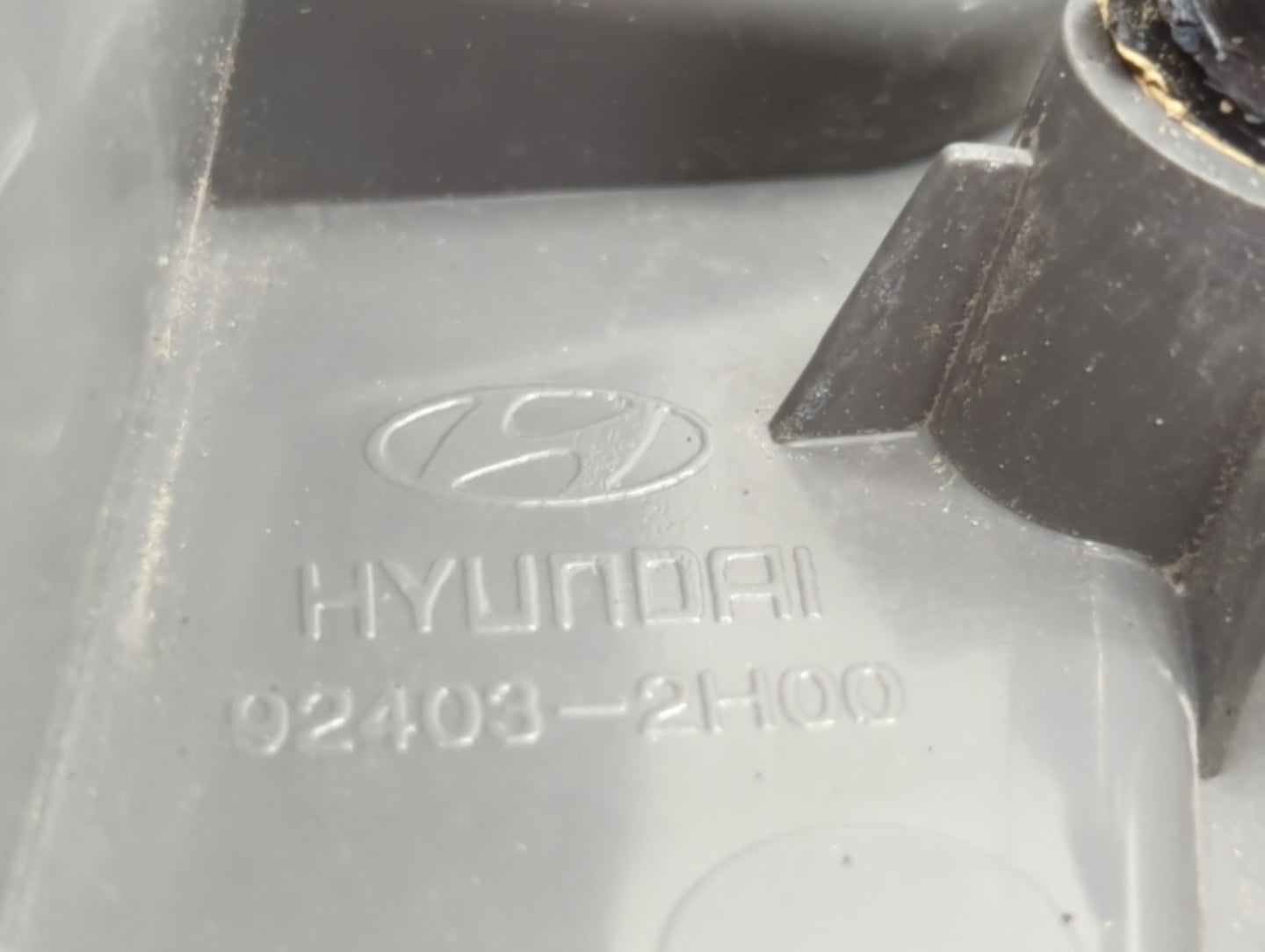 2007-2010 Hyundai Elantra Tail Light Assembly Driver Left OEM P/N:02403-2H00 Fits Fits 2007 2008 2009 2010 OEM Used Auto Par