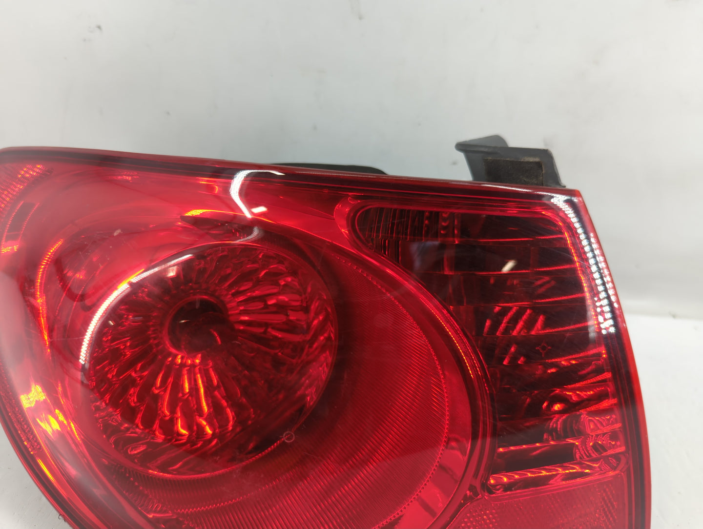 2007-2010 Hyundai Elantra Tail Light Assembly Passenger Right OEM Fits Fits 2007 2008 2009 2010 OEM Used Auto Parts - Oemuse