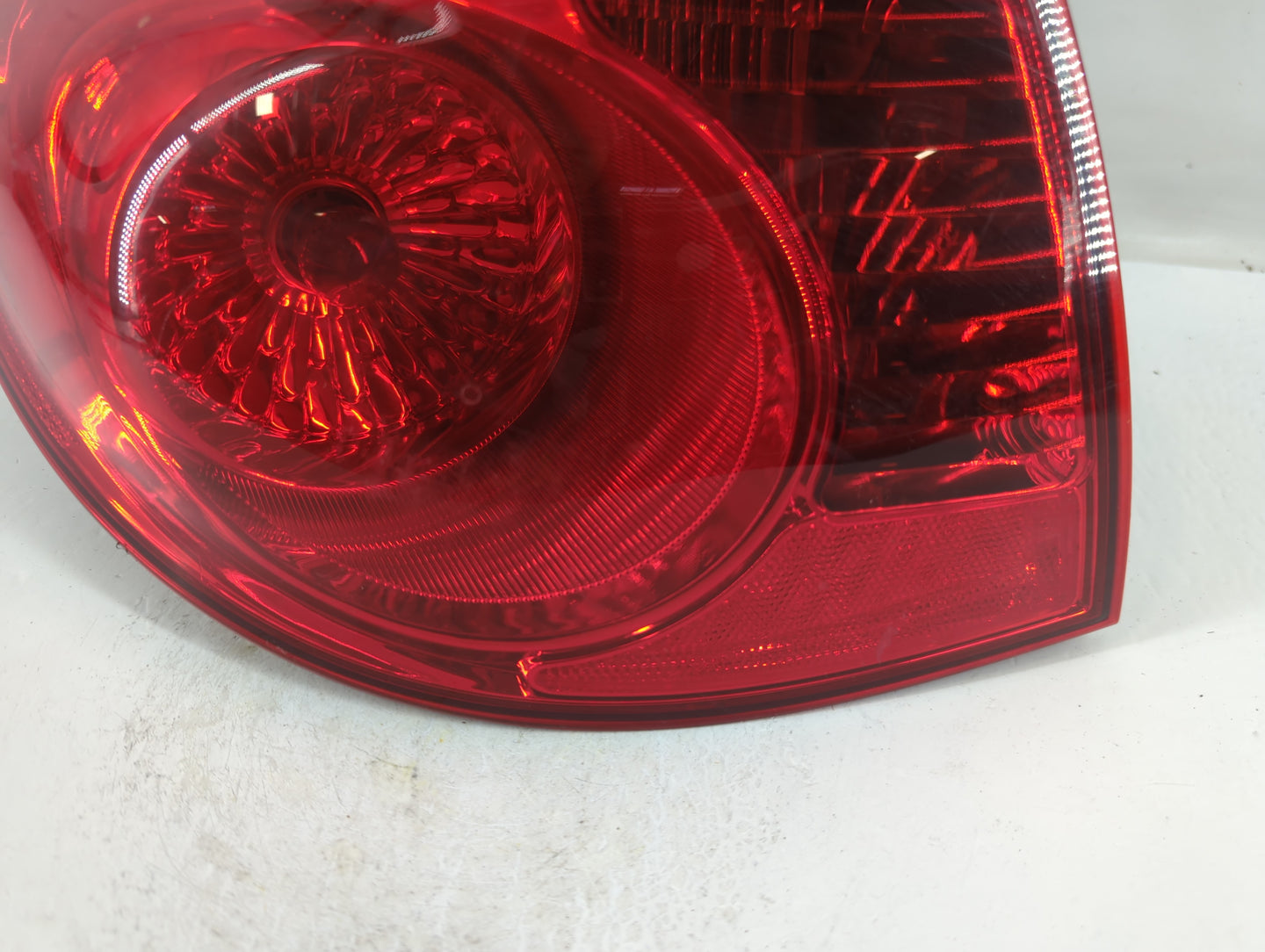 2007-2010 Hyundai Elantra Tail Light Assembly Passenger Right OEM Fits Fits 2007 2008 2009 2010 OEM Used Auto Parts - Oemuse