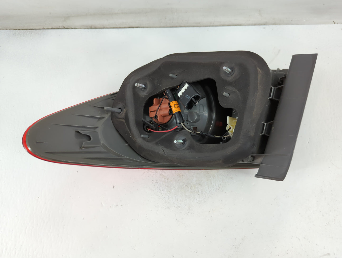 2007-2010 Hyundai Elantra Tail Light Assembly Passenger Right OEM Fits Fits 2007 2008 2009 2010 OEM Used Auto Parts - Oemuse