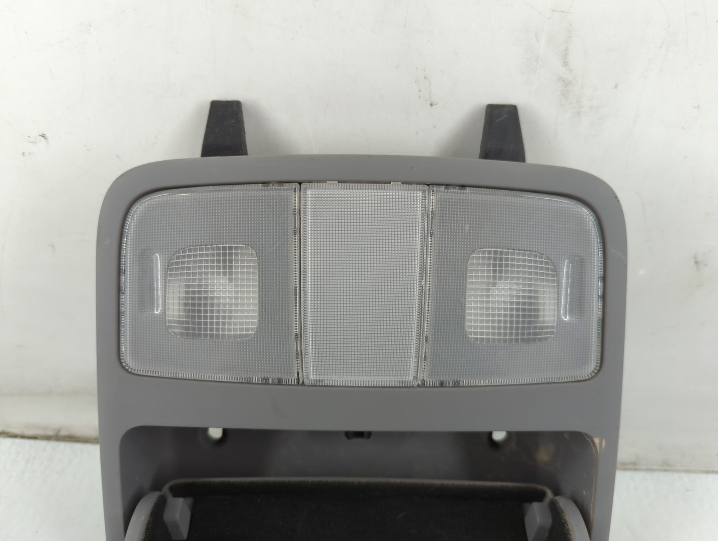 2007 Hyundai Elantra Overhead Roof Console - Oemusedautoparts1.com