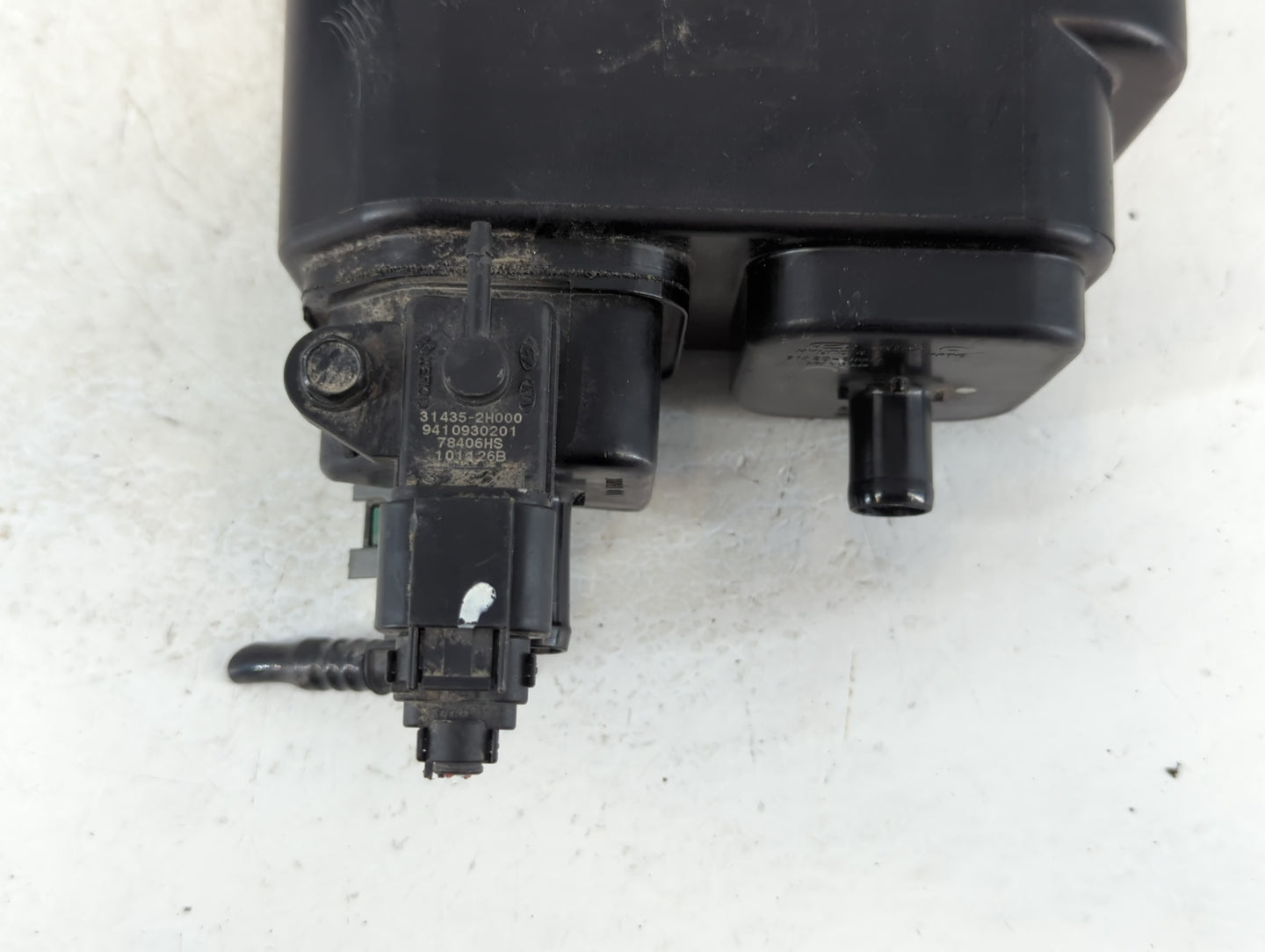 2007 Hyundai Elantra Fuel Vapor Charcoal Canister 915963 - Oemusedautoparts1.com