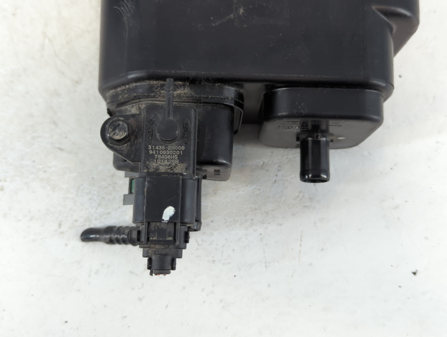 2007 Hyundai Elantra Fuel Vapor Charcoal Canister 915963 - Oemusedautoparts1.com