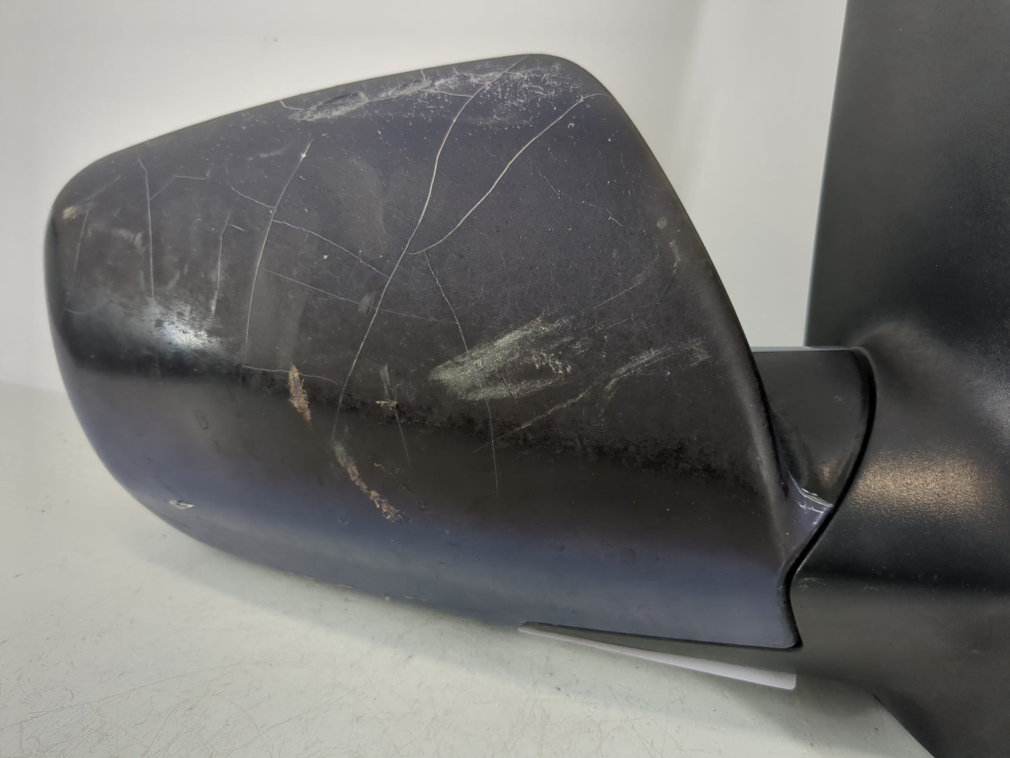 2007-2010 Hyundai Entourage Passenger Side View Mirror - Right Door Mirror OEM Used - Oemusedautoparts1.com