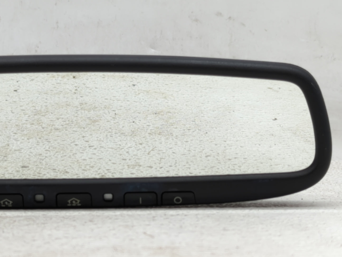 2007 Hyundai Entourage Interior Rear View Mirror Replacement OEM Fits OEM Used Auto Parts - Oemusedautoparts1.com
