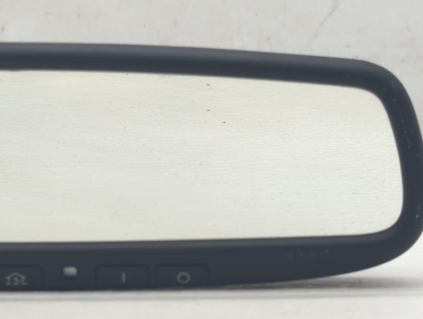 2007 Hyundai Entourage Interior Rear View Mirror Replacement OEM P/N:E11015894 Fits OEM Used Auto Parts - Oemusedautoparts1.