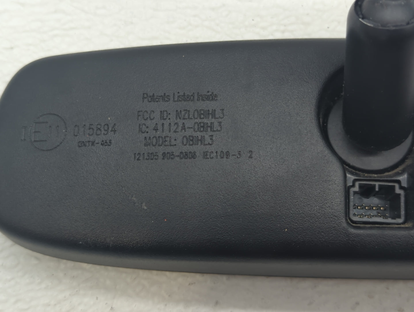 2007 Hyundai Entourage Interior Rear View Mirror Replacement OEM P/N:E11015894 Fits OEM Used Auto Parts - Oemusedautoparts1.