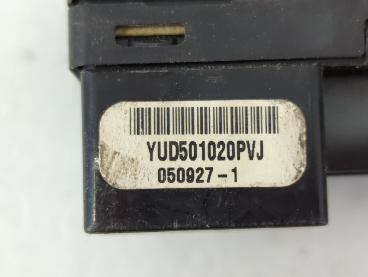 2007 Hyundai Genesis Master Power Window Switch Replacement Driver Side Left P/N:050927-1 Fits OEM Used Auto Parts - Oemused