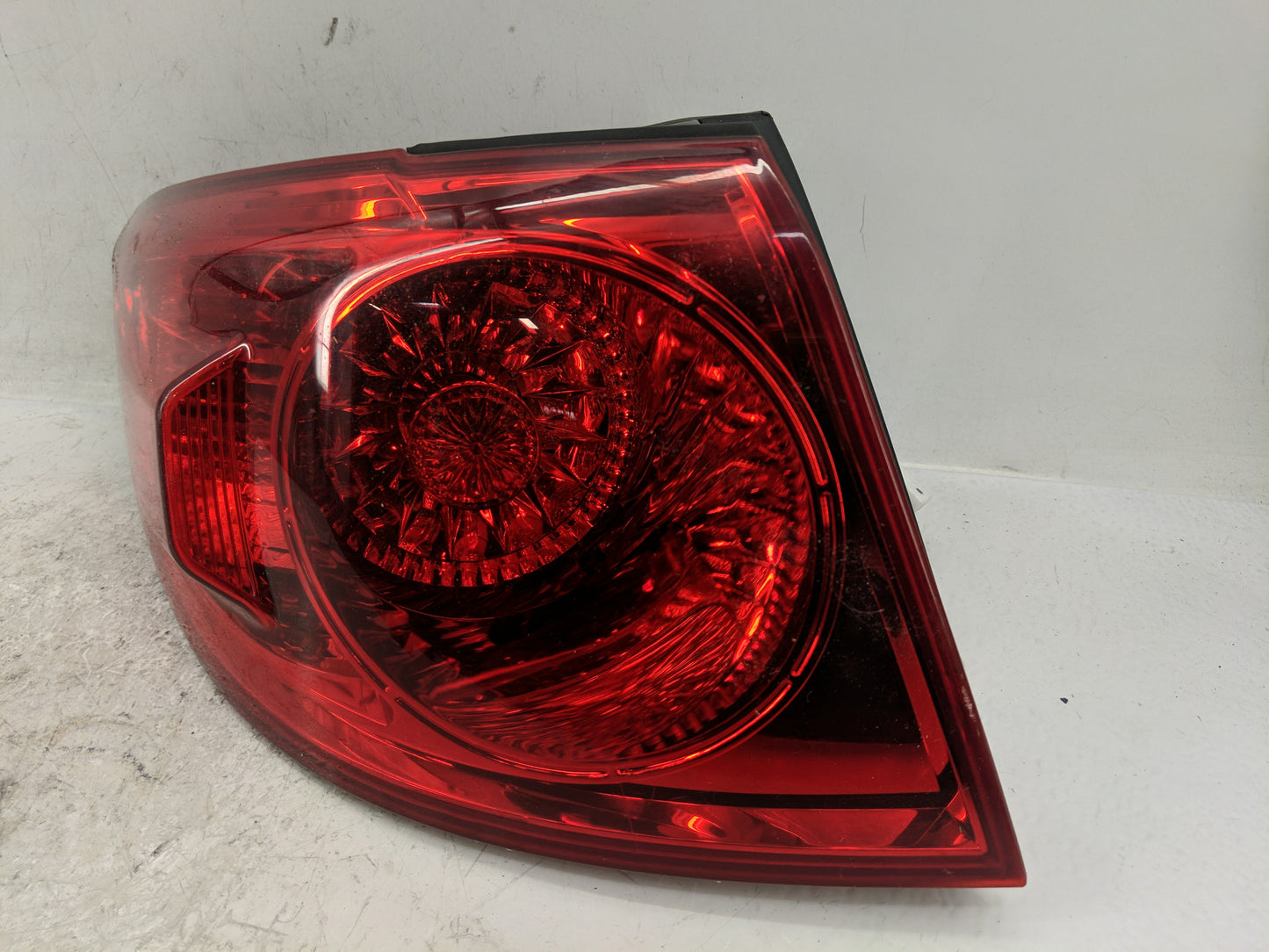 2007 Hyundai Santa Fe Tail Light Assembly Driver Left OEM Fits OEM Used Auto Parts - Oemusedautoparts1.com