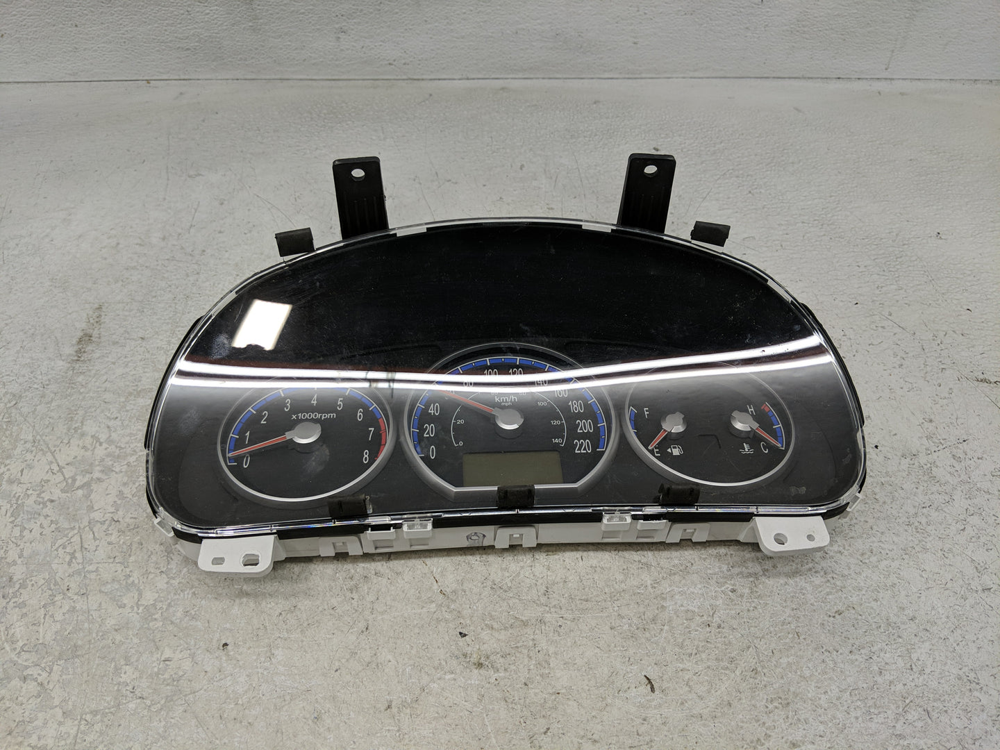 2007-2008 Hyundai Santa Fe Instrument Cluster Speedometer Gauges P/N:8G1T-10849-GC Fits Fits 2007 2008 OEM Used Auto Parts -