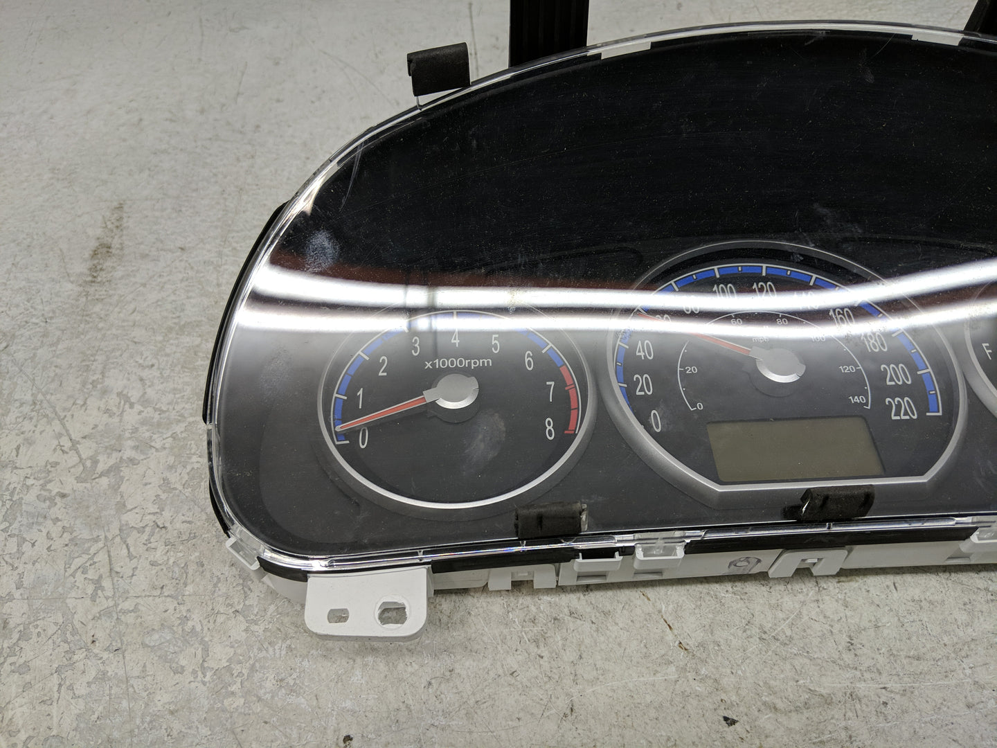 2007-2008 Hyundai Santa Fe Instrument Cluster Speedometer Gauges P/N:8G1T-10849-GC Fits Fits 2007 2008 OEM Used Auto Parts -