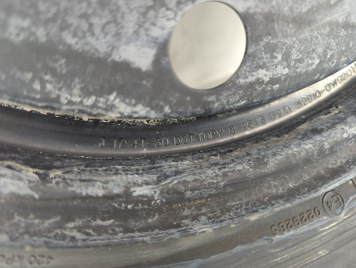 2007-2020 Hyundai Santa Fe Spare Donut Tire Wheel Rim Oem - Oemusedautoparts1.com