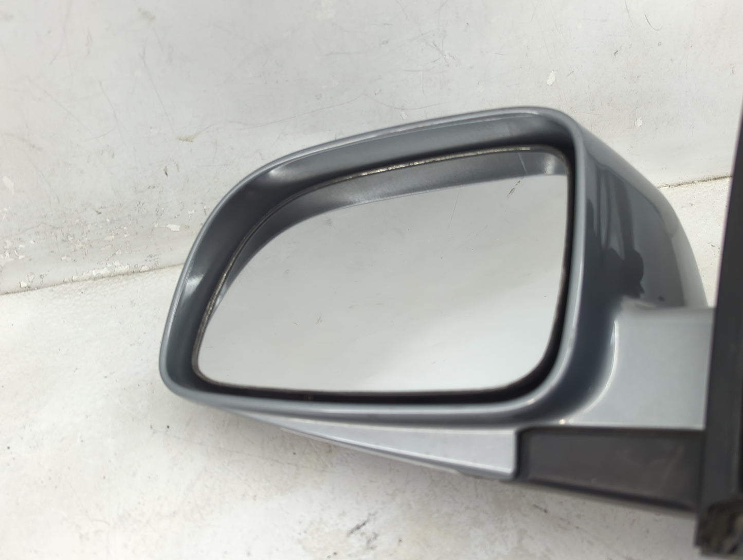 2007-2012 Hyundai Santa Fe Driver Side View Mirror - Left Door Mirror OEM Used - Oemusedautoparts1.com