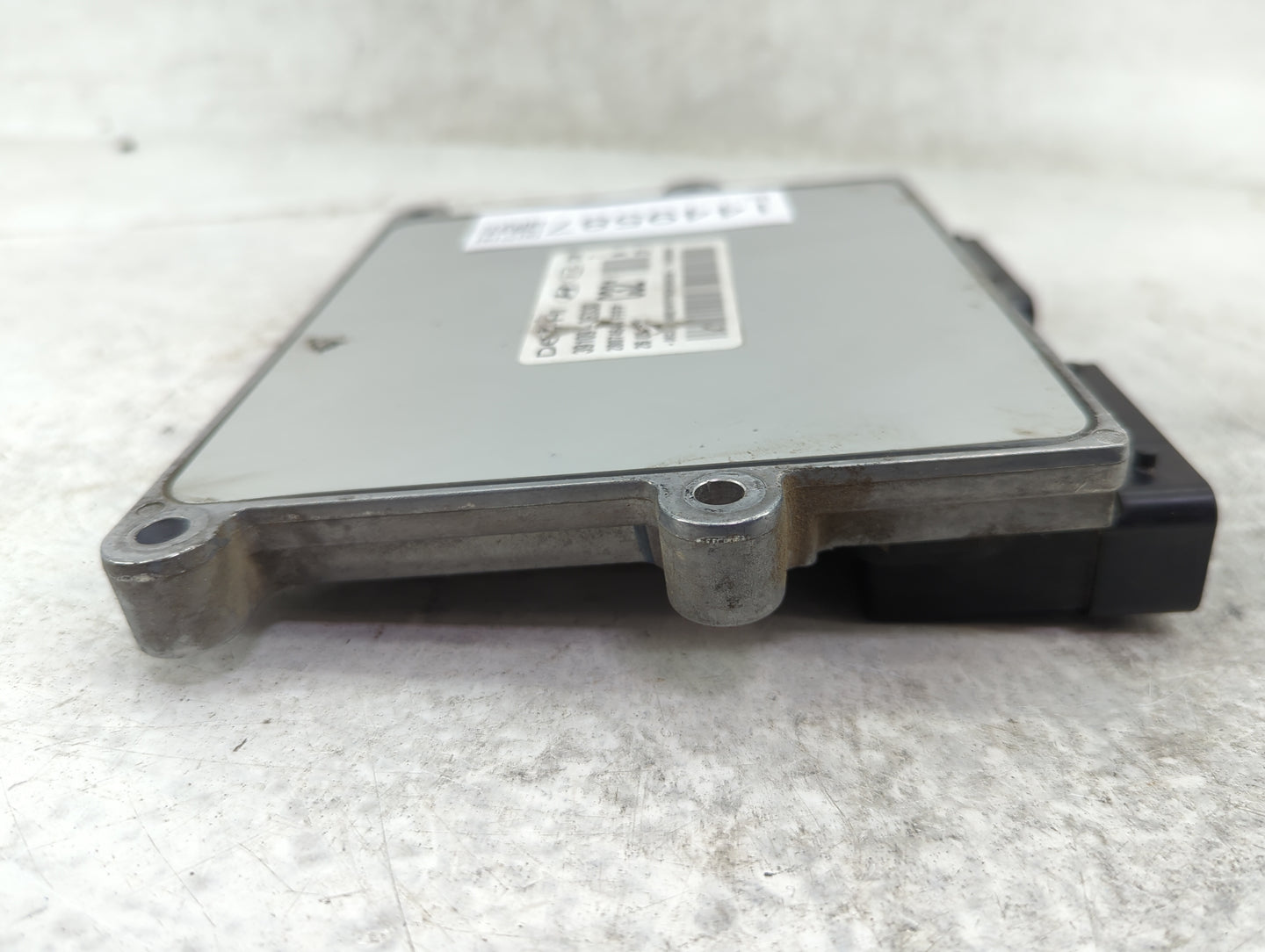 2007-2009 Hyundai Santa Fe PCM Engine Control Computer ECU ECM PCU OEM P/N:39109-3E330 Fits Fits 2007 2008 2009 OEM Used Aut