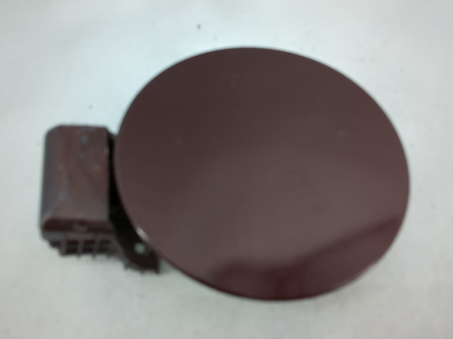 2007 Hyundai Santa Fe Fuel Tank Door Lid Gas Tank Maroon - Oemusedautoparts1.com