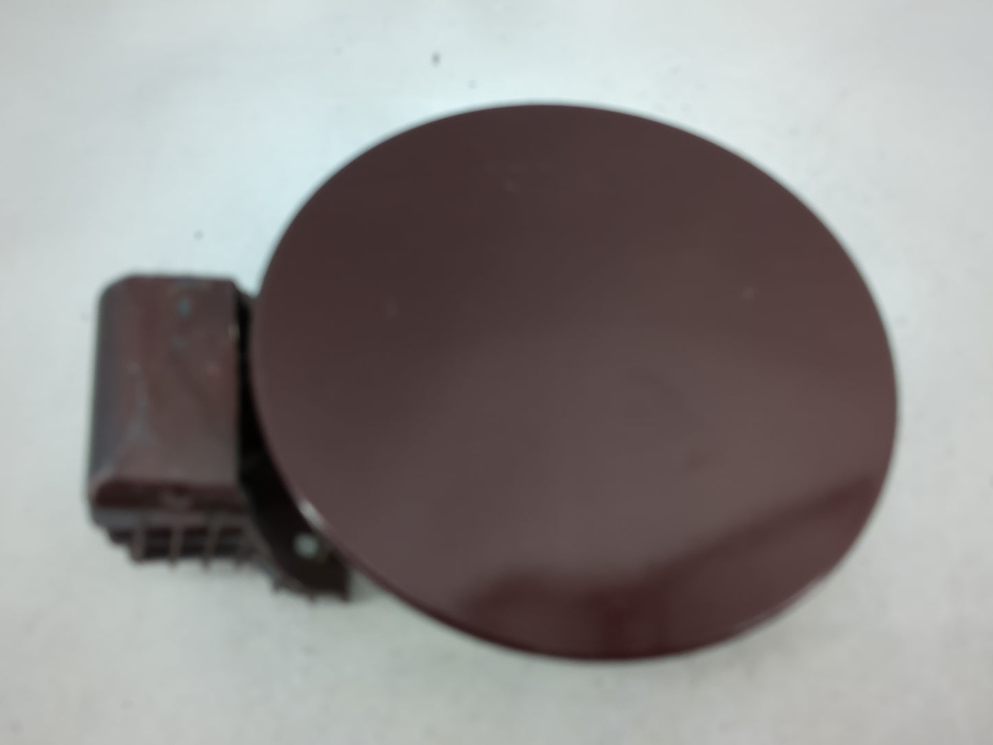 2007 Hyundai Santa Fe Fuel Tank Door Lid Gas Tank Maroon - Oemusedautoparts1.com