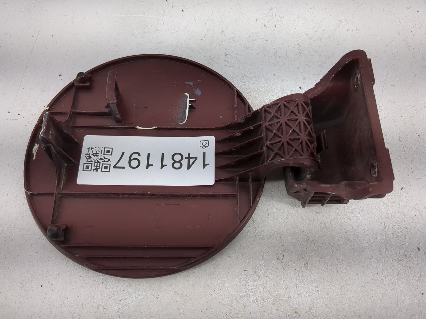2007 Hyundai Santa Fe Fuel Tank Door Lid Gas Tank Maroon - Oemusedautoparts1.com