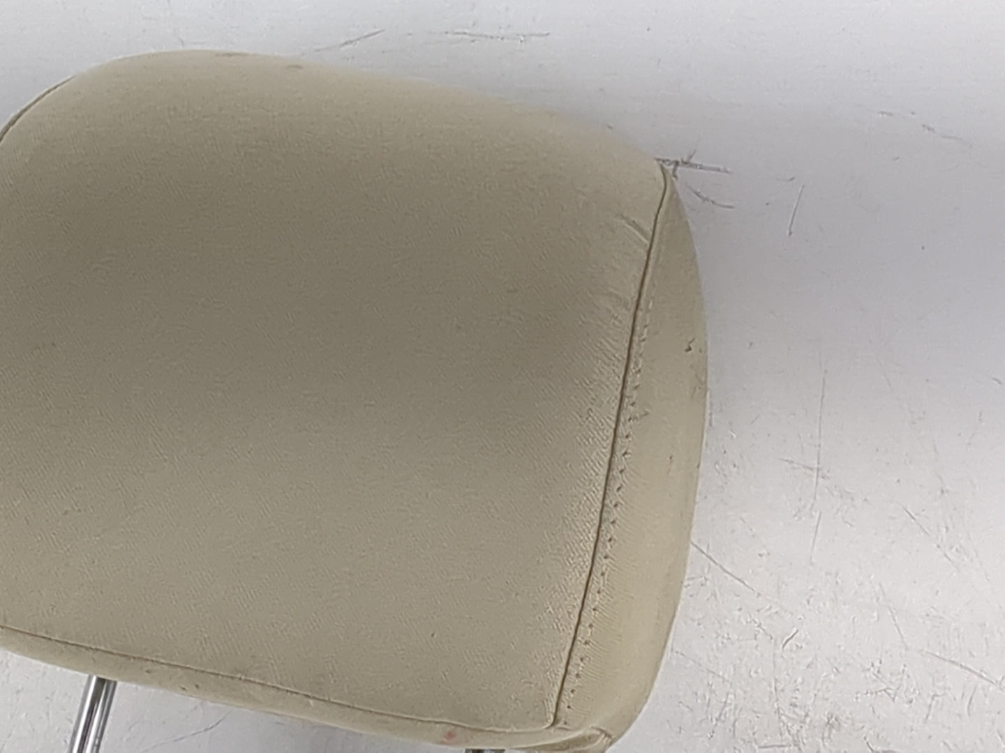 2007 Hyundai Santa Fe Headrest Head Rest Front Driver Passenger Seat Fits OEM Used Auto Parts - Oemusedautoparts1.com
