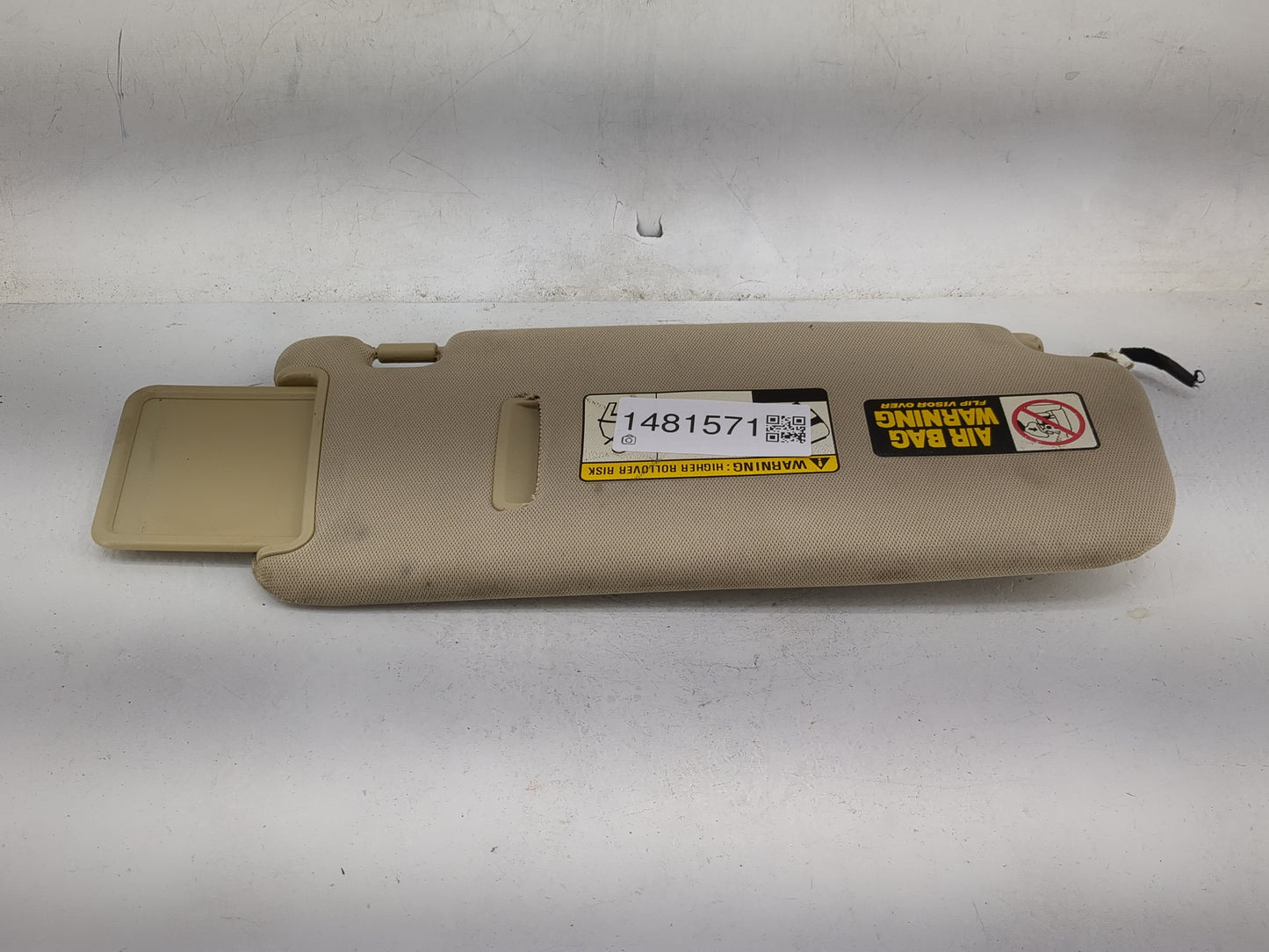 2007 Hyundai Santa Fe Sun Visor Shade Replacement Driver Left Mirror Fits OEM Used Auto Parts - Oemusedautoparts1.com