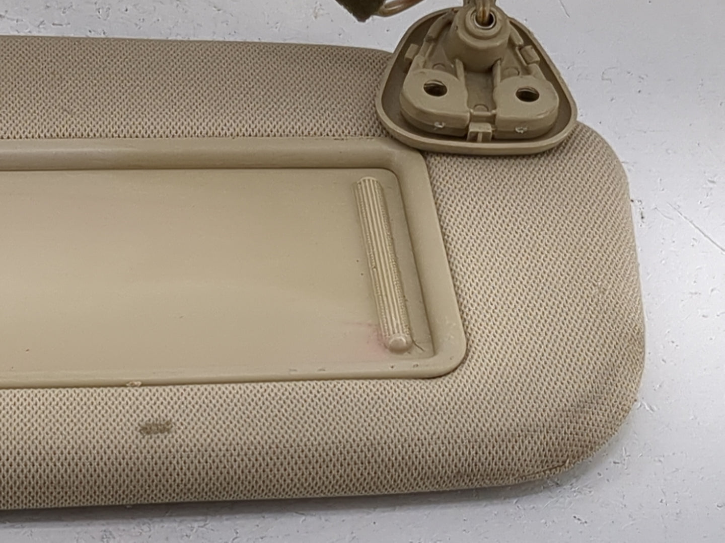 2007 Hyundai Santa Fe Sun Visor Shade Replacement Passenger Right Mirror Fits OEM Used Auto Parts - Oemusedautoparts1.com
