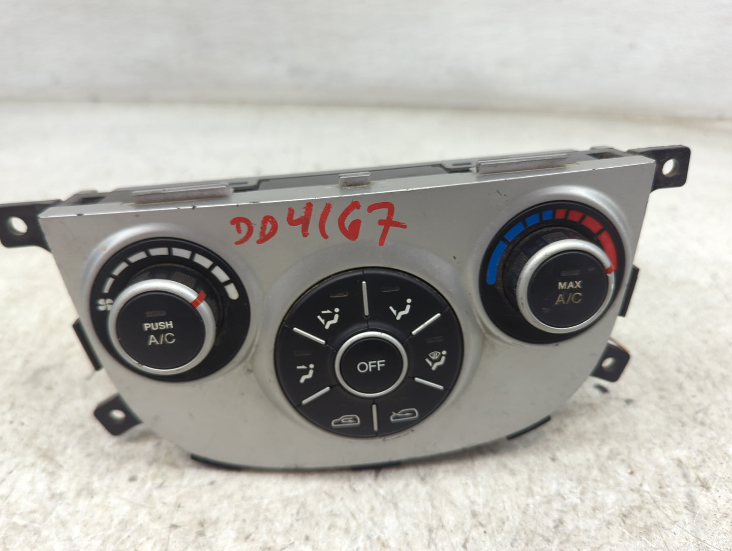2010-2012 Hyundai Santa Fe Climate Control Module Temperature AC/Heater Replacement P/N:97250-2BXXX Fits Fits 2010 2011 2012
