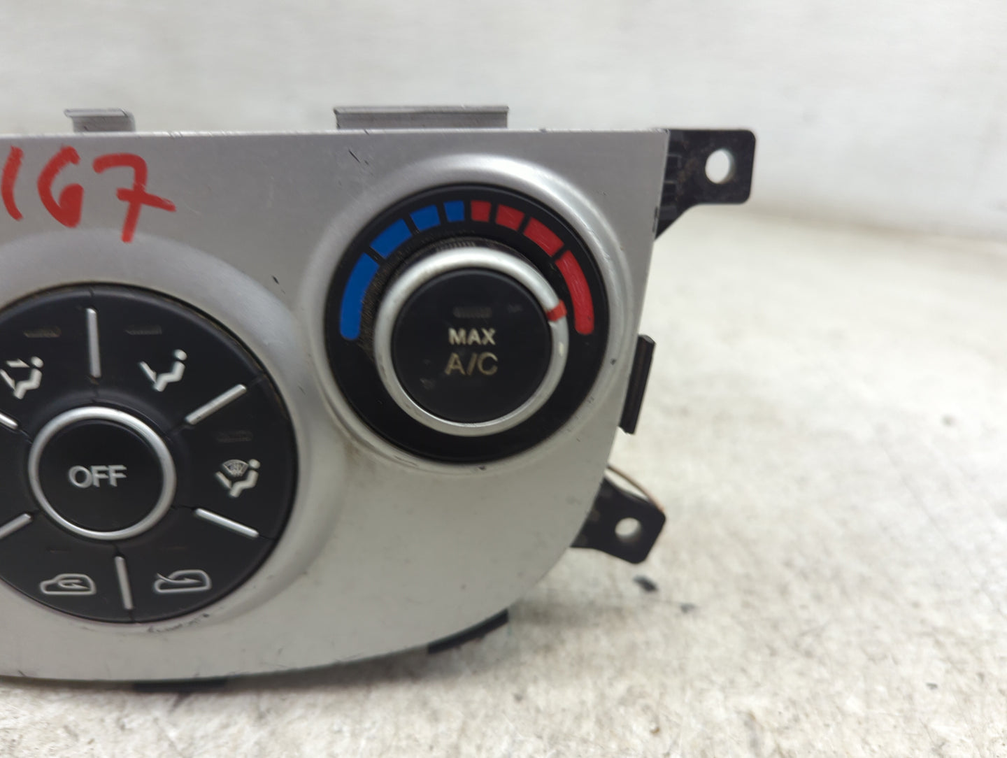 2010-2012 Hyundai Santa Fe Climate Control Module Temperature AC/Heater Replacement P/N:97250-2BXXX Fits Fits 2010 2011 2012