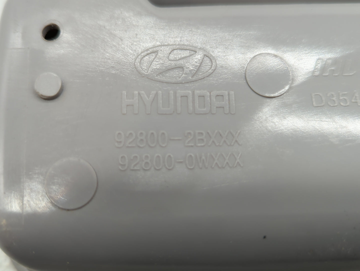 2007 Hyundai Santa Fe Overhead Roof Console - Oemusedautoparts1.com