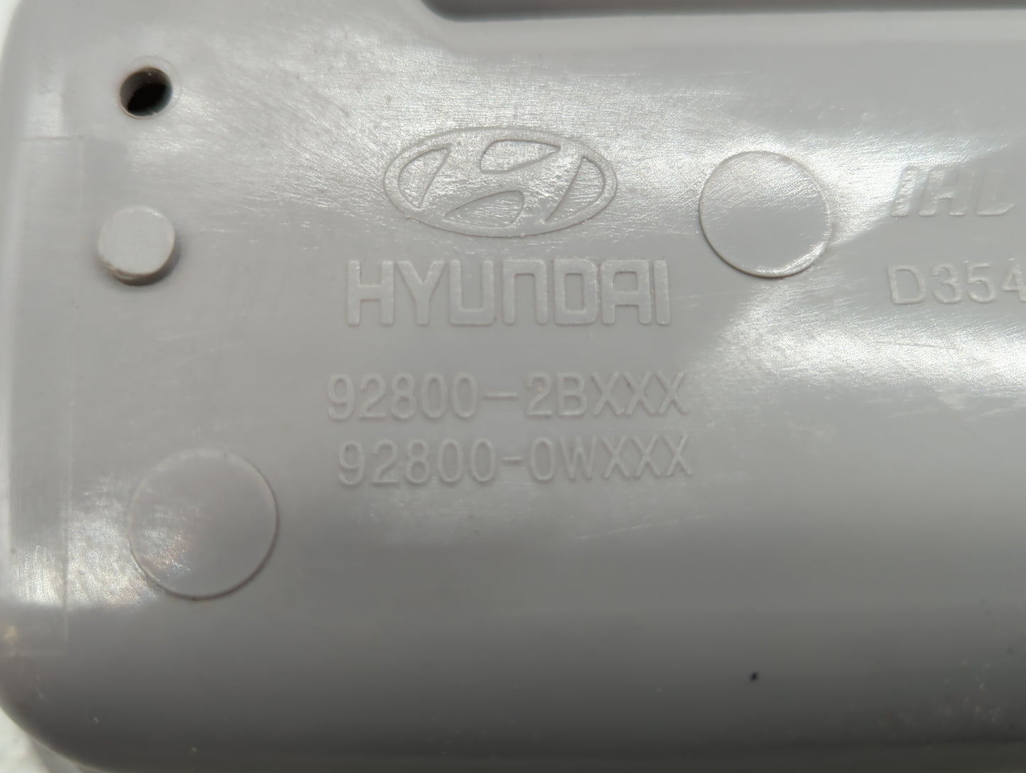 2007 Hyundai Santa Fe Overhead Roof Console - Oemusedautoparts1.com