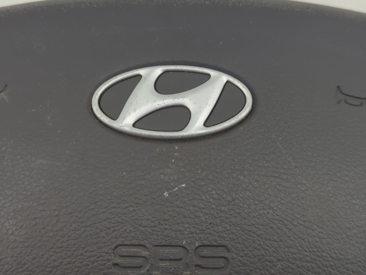 2006-2008 Hyundai Sonata Air Bag Driver Left Steering Wheel Mounted Grey - Oemusedautoparts1.com
