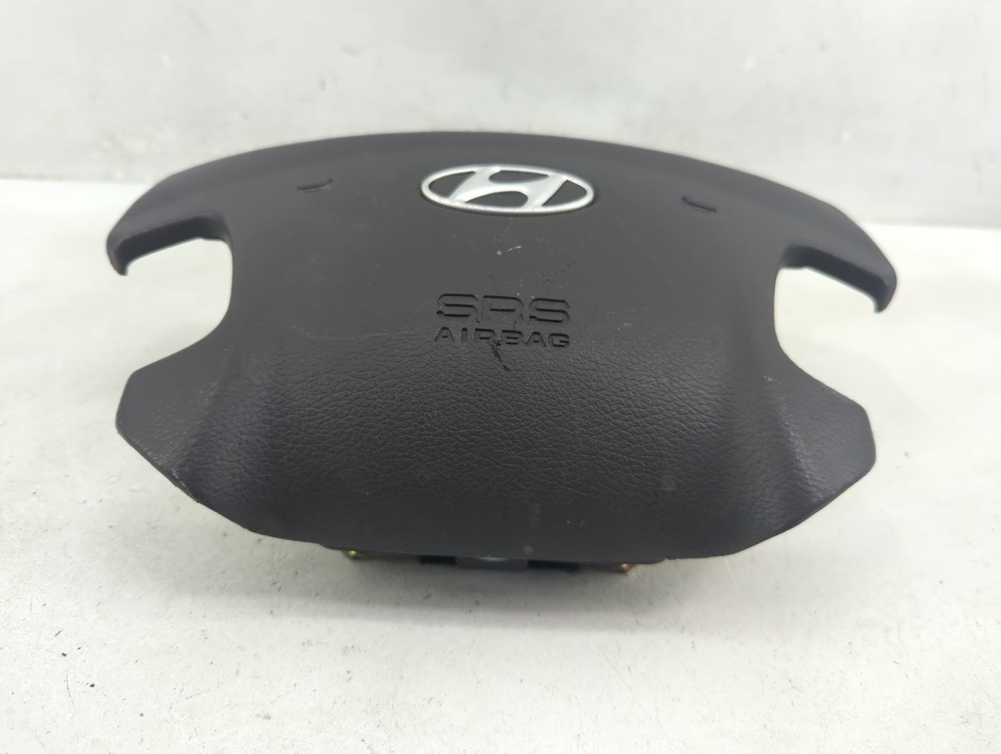 2006-2008 Hyundai Sonata Air Bag Driver Left Steering Wheel Mounted Grey - Oemusedautoparts1.com
