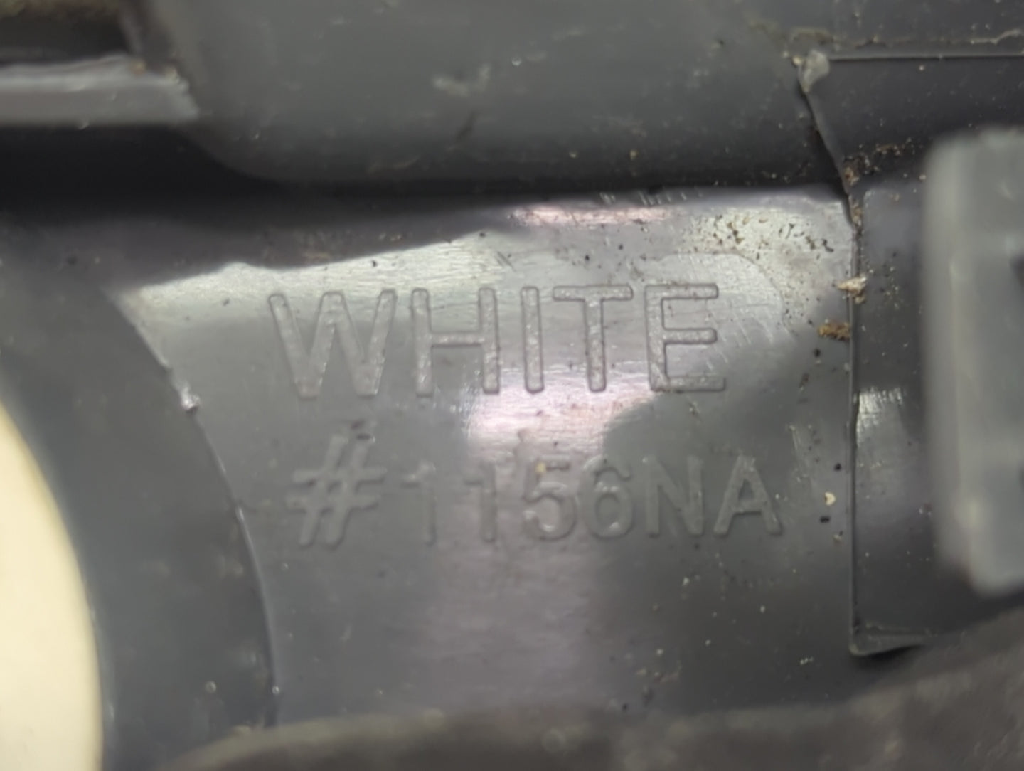 2006 Hyundai Sonata Passenger Right Side Deck Lid Mounted Tail Light - Oemusedautoparts1.com