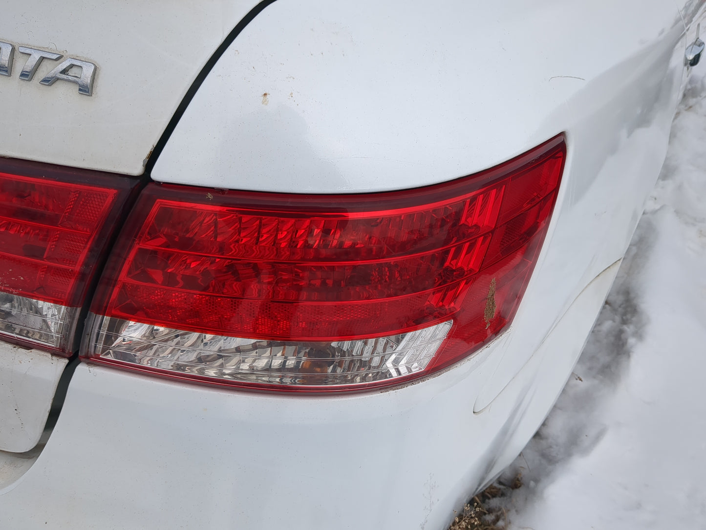 2006-2008 Hyundai Sonata Tail Light Assembly Passenger Right OEM Fits Fits 2006 2007 2008 OEM Used Auto Parts - Oemusedautop