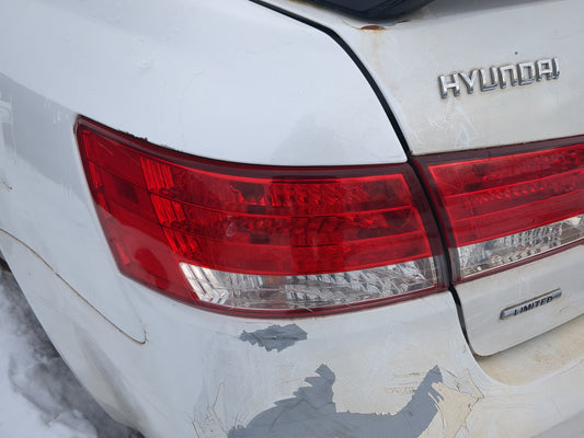 2006-2008 Hyundai Sonata Tail Light Assembly Driver Left OEM Fits Fits 2006 2007 2008 OEM Used Auto Parts - Oemusedautoparts