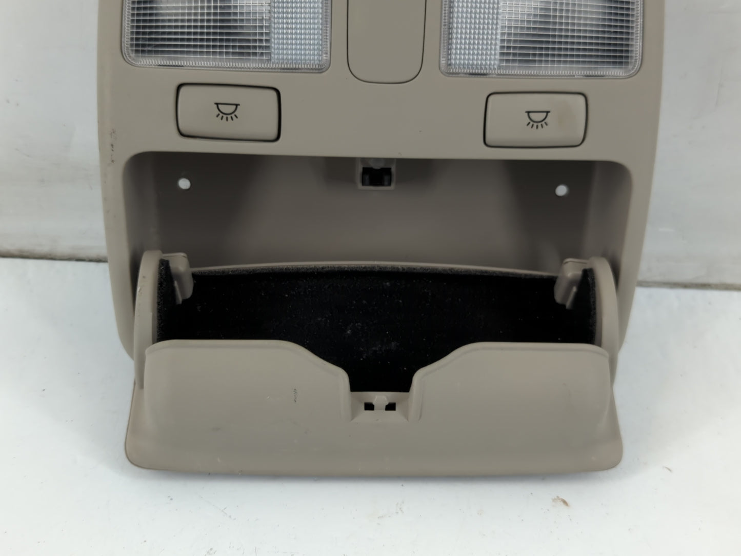 2006-2007 Hyundai Sonata Overhead Roof Console 1092729 - Oemusedautoparts1.com