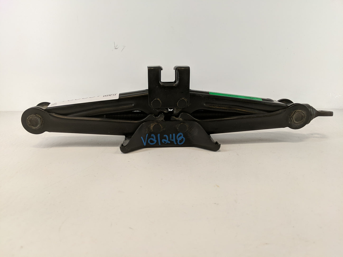 2007 Hyundai Sonata Spare Scissor Car Jack - Oemusedautoparts1.com