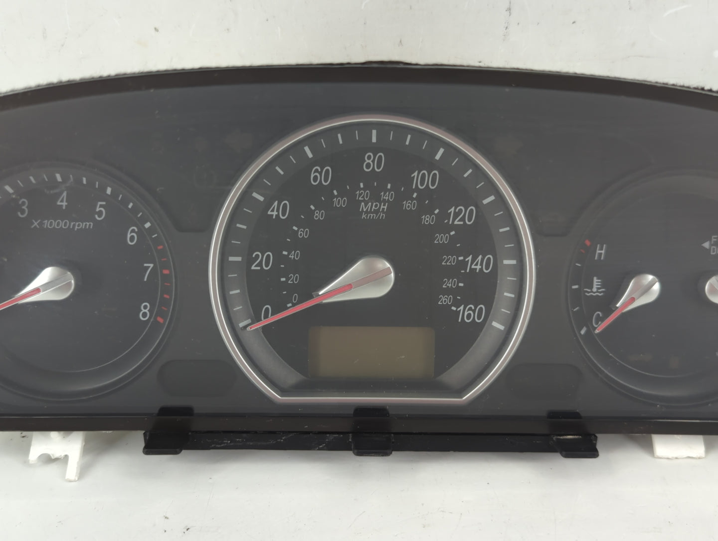 2006-2008 Hyundai Sonata Instrument Cluster Speedometer Gauges P/N:94001-0A110 Fits Fits 2006 2007 2008 OEM Used Auto Parts 