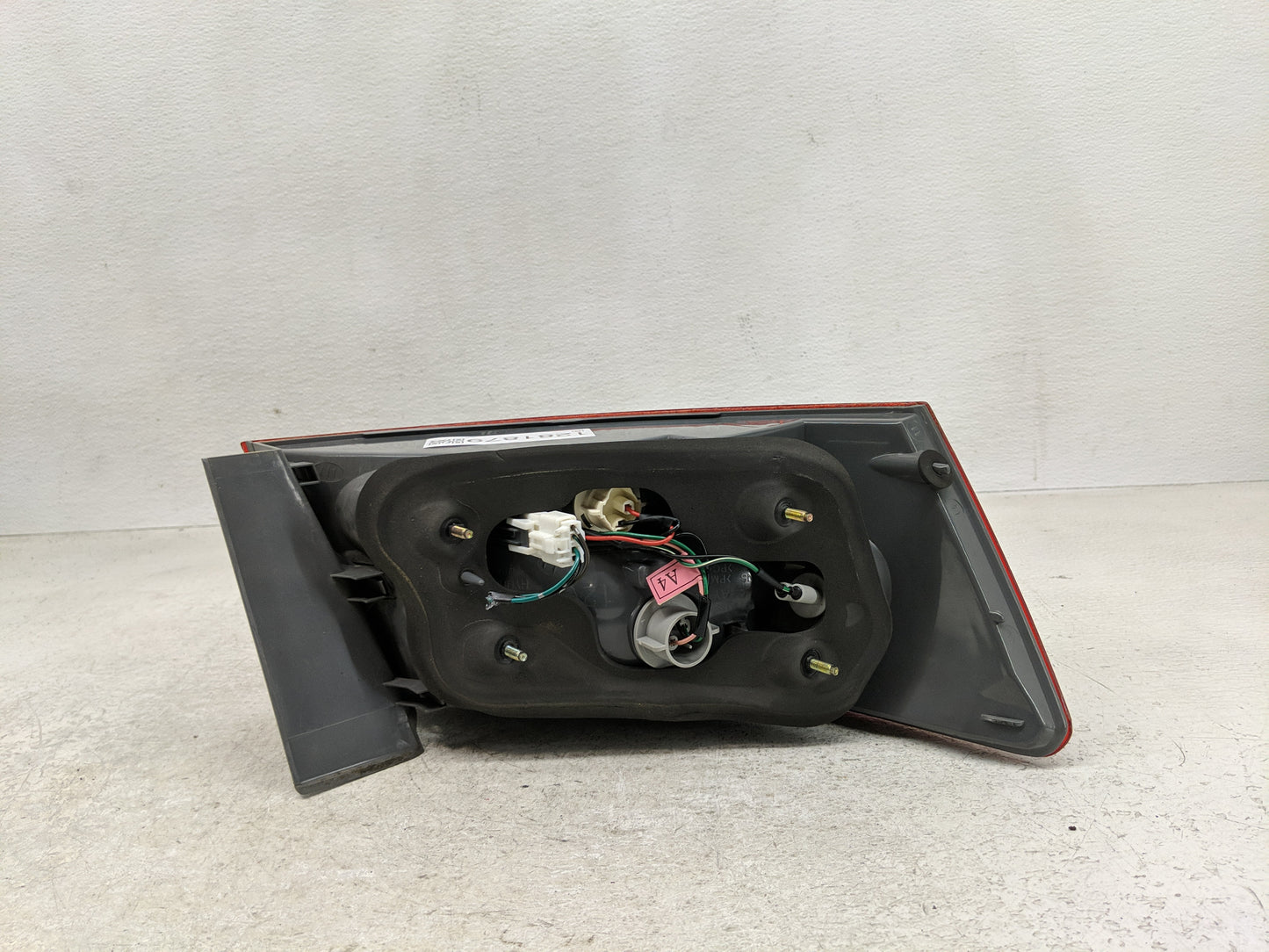 2006-2008 Hyundai Sonata Tail Light Assembly Passenger Right OEM P/N:92402-0A0 Fits Fits 2006 2007 2008 OEM Used Auto Parts 