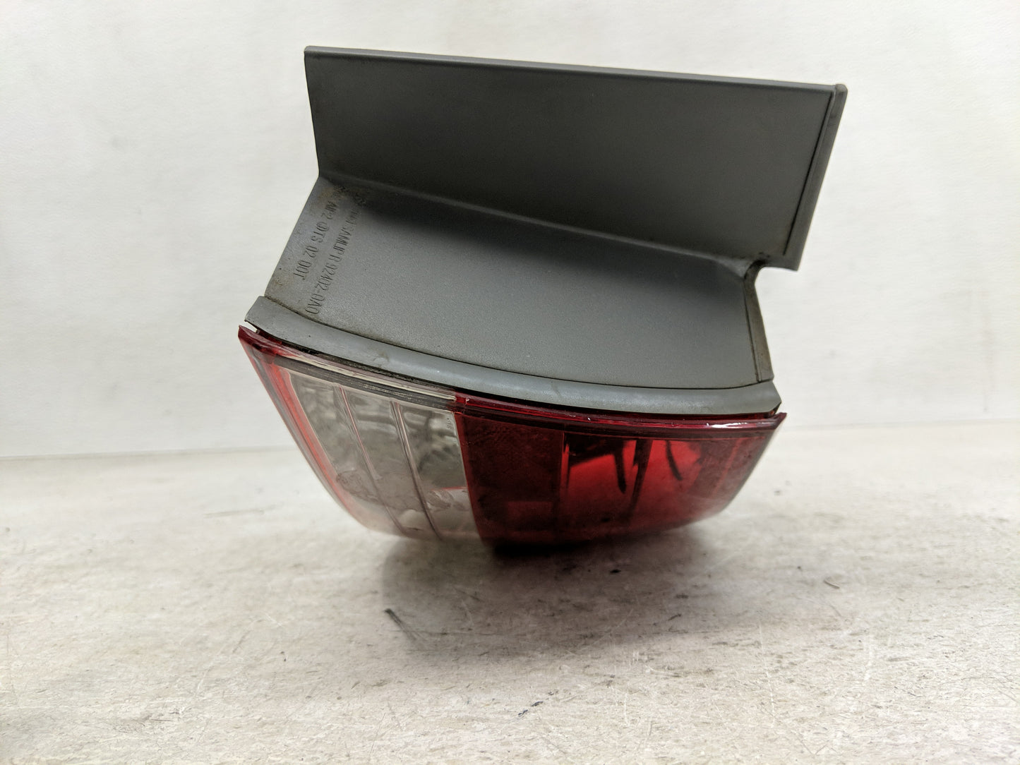 2006-2008 Hyundai Sonata Tail Light Assembly Passenger Right OEM P/N:92402-0A0 Fits Fits 2006 2007 2008 OEM Used Auto Parts 