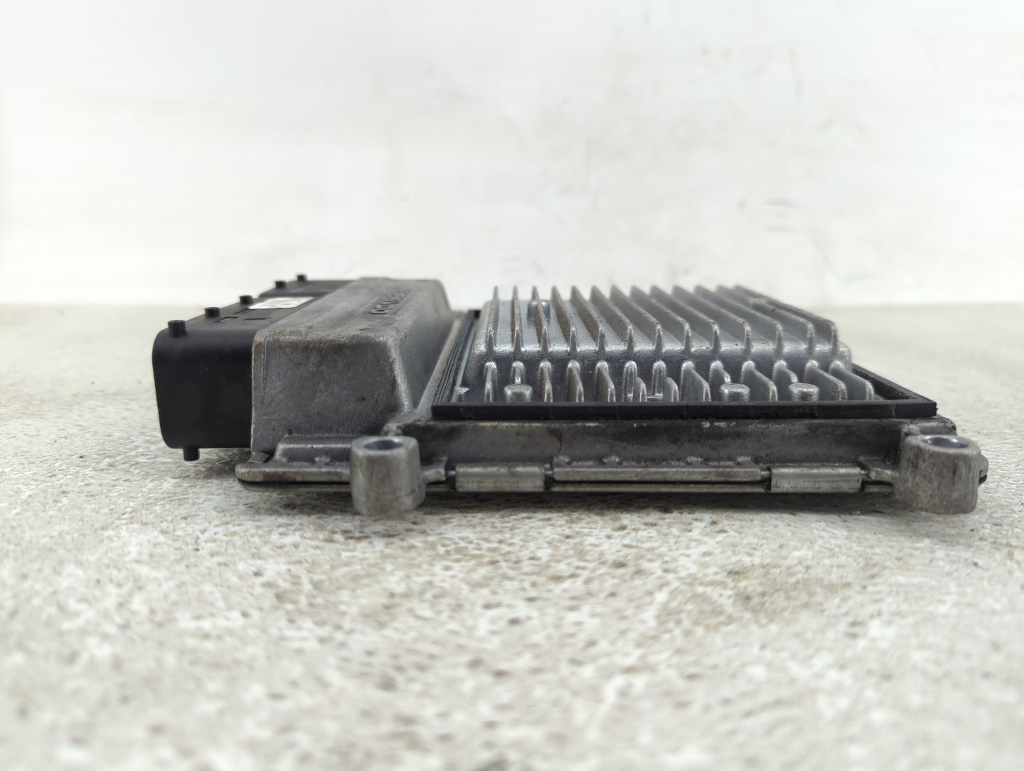 2006-2008 Hyundai Sonata PCM Engine Control Computer ECU ECM PCU OEM P/N:39100-25131 Fits Fits 2006 2007 2008 OEM Used Auto 