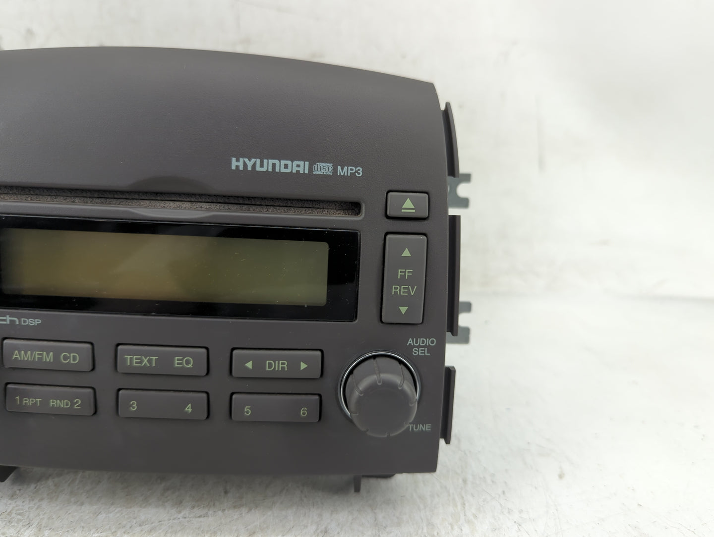 2006-2008 Hyundai Sonata Radio AM FM Cd Player Receiver Replacement Fits Fits 2006 2007 2008 OEM Used Auto Parts - Oemusedau