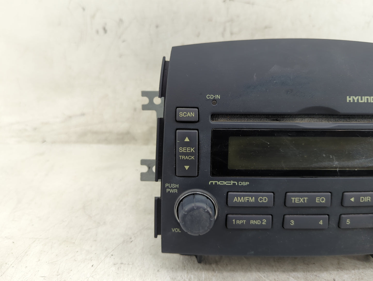2006-2007 Hyundai Sonata Radio AM FM Cd Player Receiver Replacement P/N:96180-0A100FZ Fits Fits 2006 2007 OEM Used Auto Part