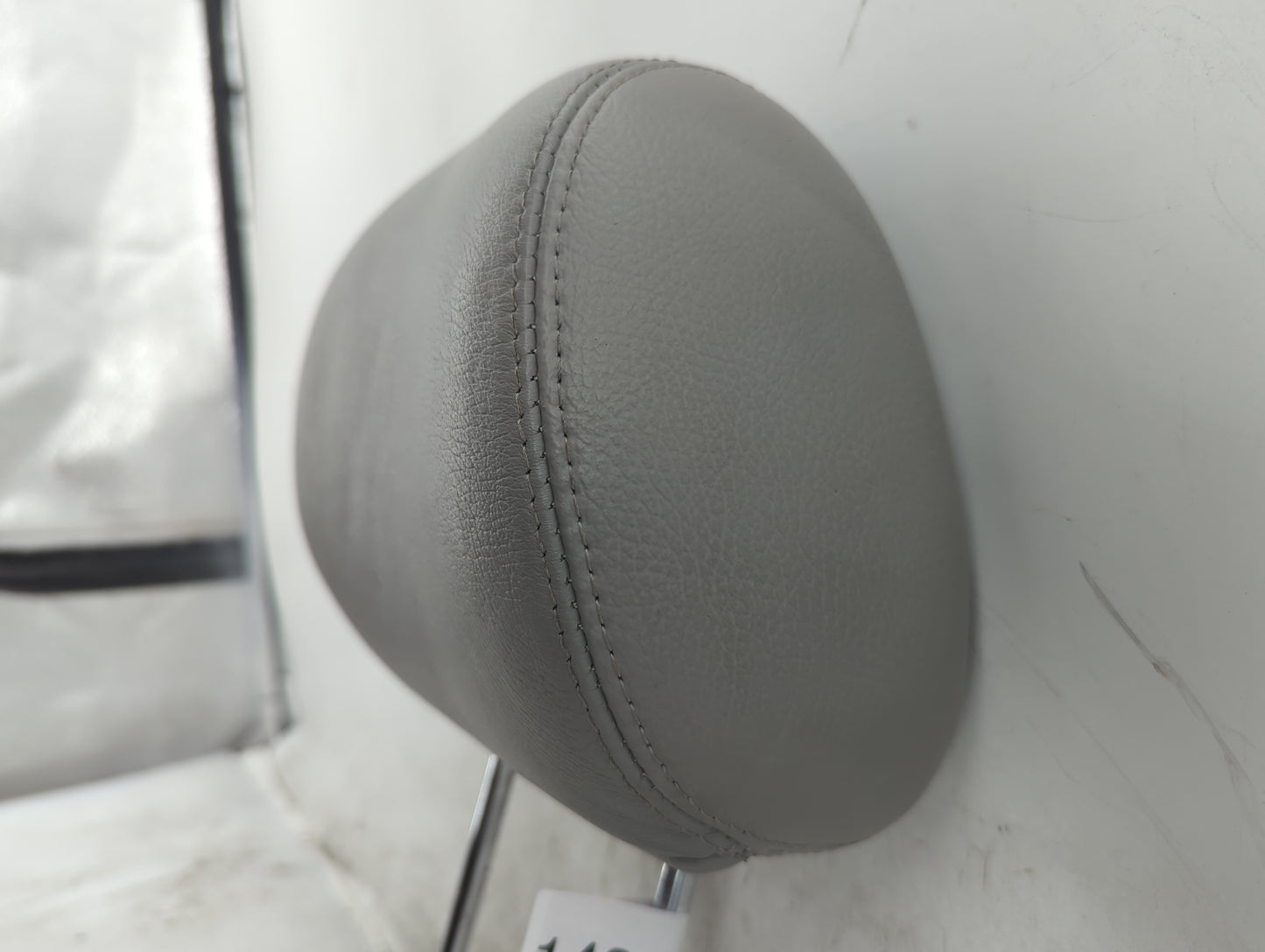2006-2008 Hyundai Sonata Headrest Head Rest Front Driver Passenger Seat Fits Fits 2006 2007 2008 OEM Used Auto Parts - Oemus