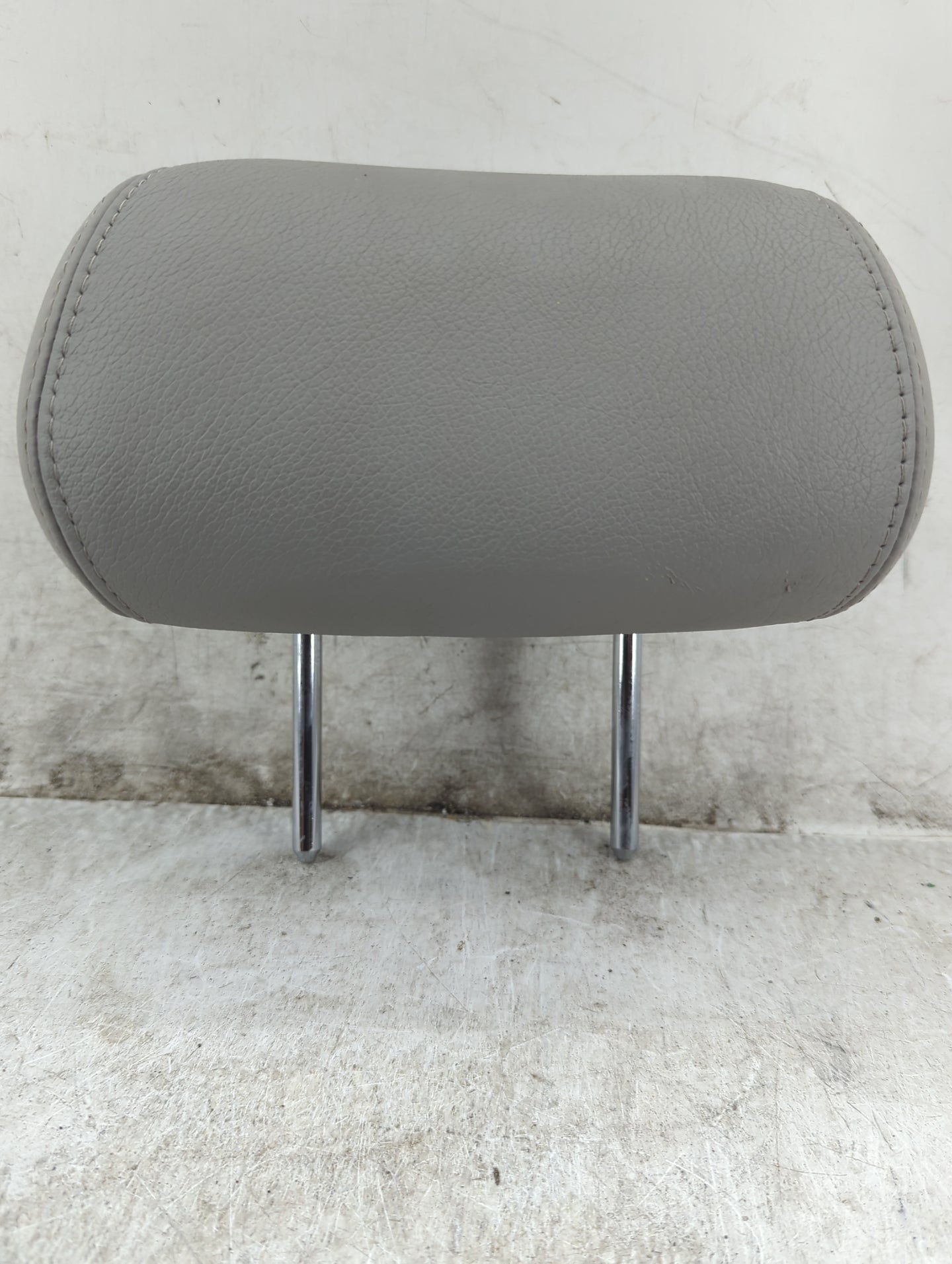 2006-2008 Hyundai Sonata Headrest Head Rest Front Driver Passenger Seat Fits Fits 2006 2007 2008 OEM Used Auto Parts - Oemus