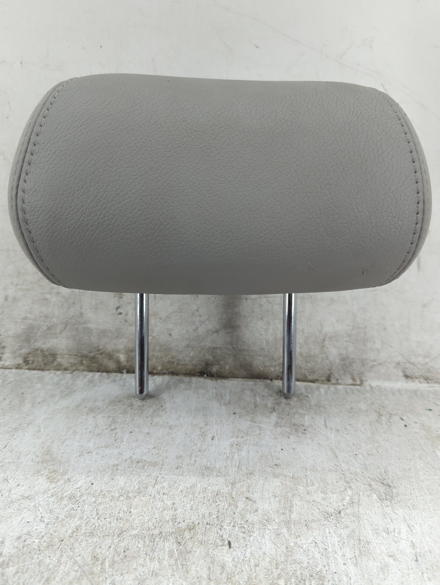 2006-2008 Hyundai Sonata Headrest Head Rest Front Driver Passenger Seat Fits Fits 2006 2007 2008 OEM Used Auto Parts - Oemus