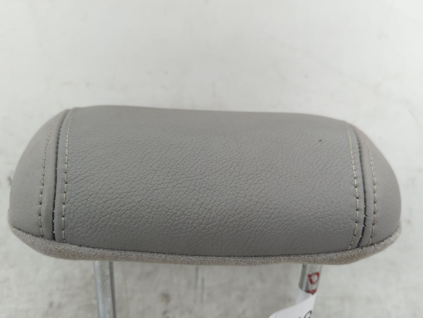 2006-2008 Hyundai Sonata Headrest Head Rest Front Driver Passenger Seat Fits Fits 2006 2007 2008 OEM Used Auto Parts - Oemus