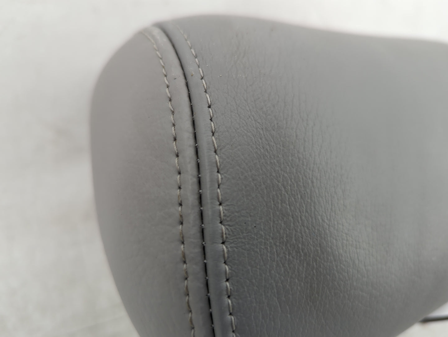 2006-2008 Hyundai Sonata Headrest Head Rest Rear Seat Fits Fits 2006 2007 2008 OEM Used Auto Parts - Oemusedautoparts1.com