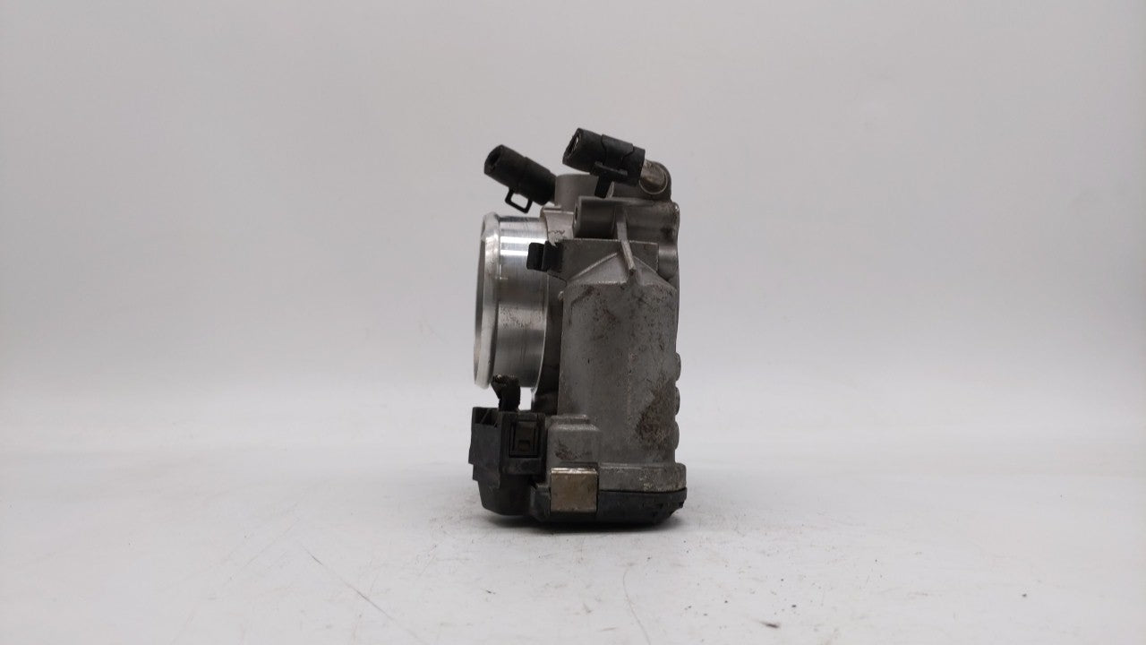2006-2010 Hyundai Sonata Throttle Body P/N:35100-25400 35100-25200 Fits Fits 2006 2007 2008 2009 2010 2011 2012 2013 OEM Use